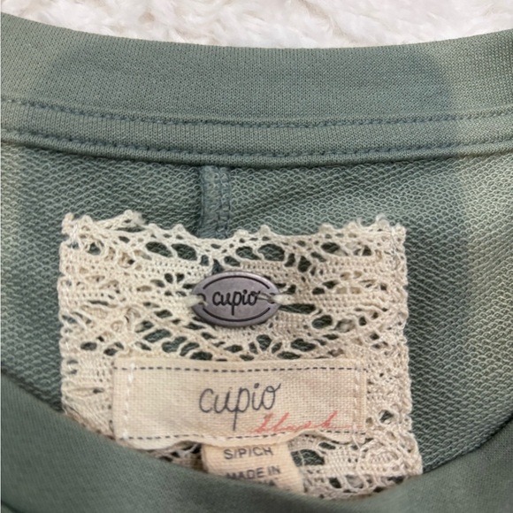 Cupio Sage Green Blouse with Buttoned Sleeves - Picture 3 of 5